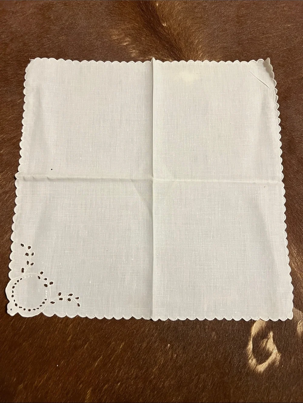 Vintage White Embroidered Cotton Napkins - Set of 7